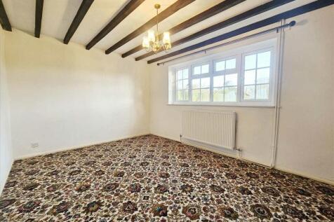 Dining Area: