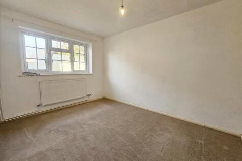 Bedroom 2: