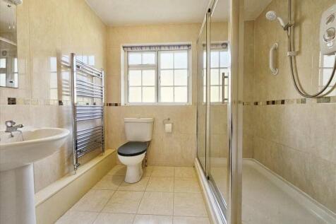 Shower Room: