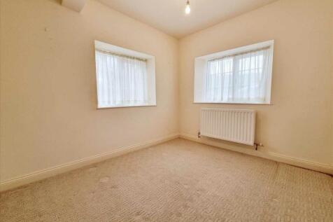 Dining Room: