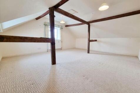 Bedroom 1: