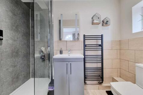 Ensuite: