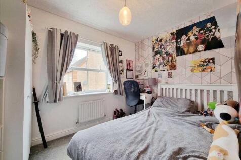 Bedroom 3: