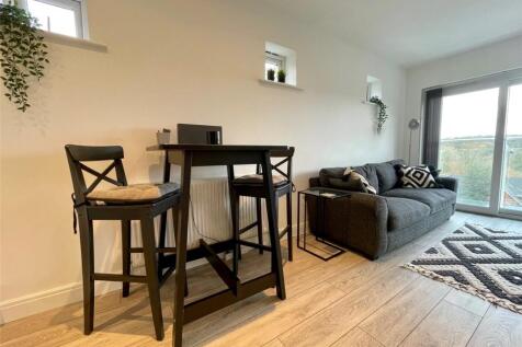 Table &amp; Chairs