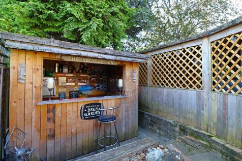 Bar/Games Room