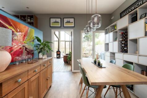 dining room1.jpg