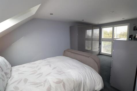 Bed1 (2).JPG