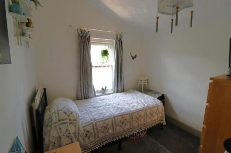 Bedroom 3.JPG