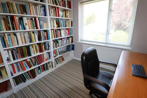 Bedroom 4/Office