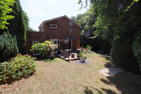 GARDEN 1.JPG