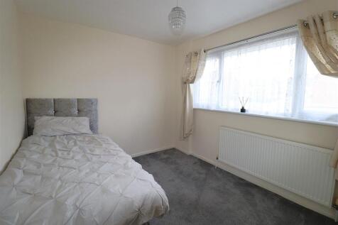 BEDROOM 2.JPG