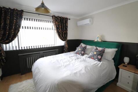 BED 1.JPG