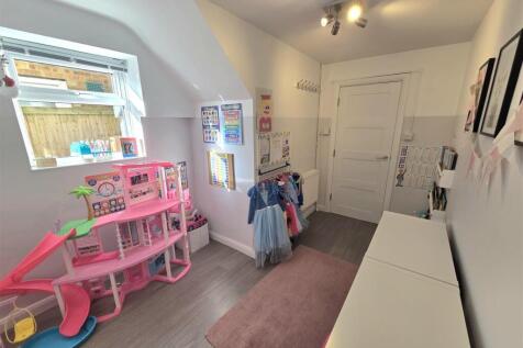 Playroom (4).jpg