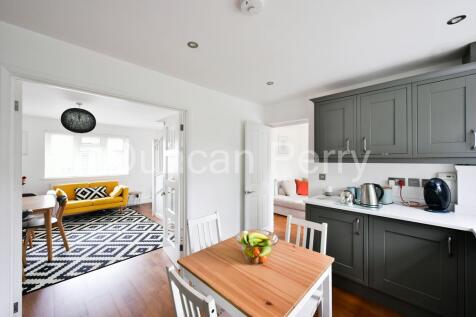 Kitchen diner 2.jpg
