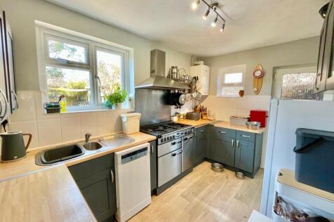 3 Parsonage Lane Kitchen.jpg