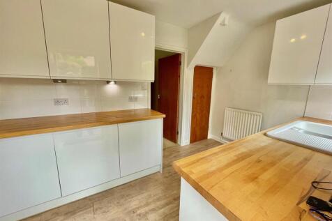 2 Walden Place Kitchen 2.jpg