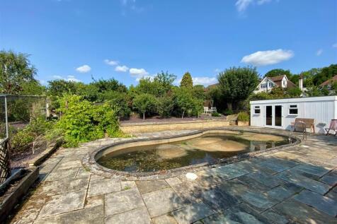 Pool and House.jpg