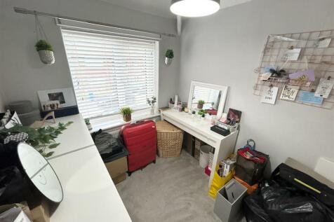 Bedroom 3.jpg