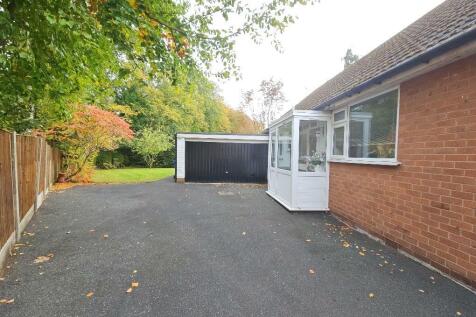 Driveway to Garage