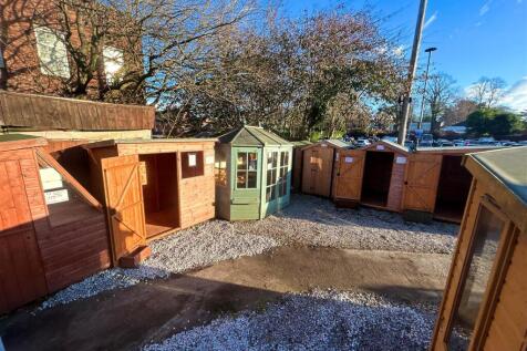 Yard Photo 4.jpg