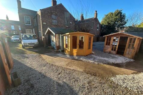 Yard photo 1.jpg