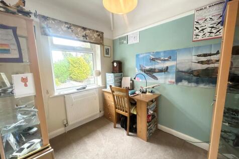 Bedroom 3.jpg