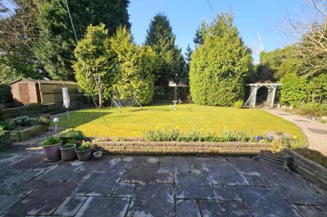 Large Rear Gardens