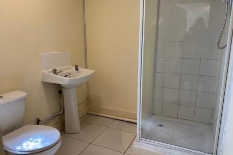 Studio Bathroom