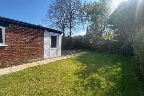 Rear Garden 2.jpg
