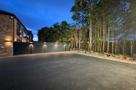 Driveway Night
