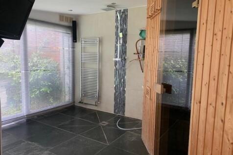Sauna Shower
