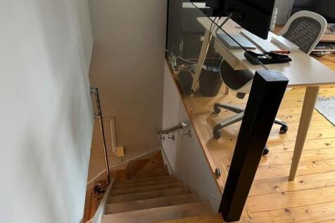 Flat Stairs