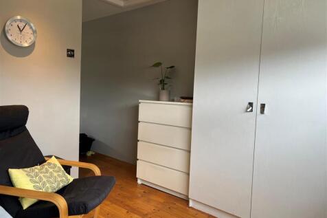 Flat Bedroom