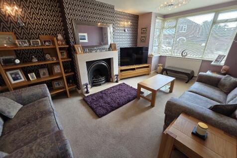 Spacious Living Room