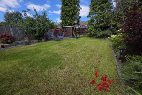Lawned Garden