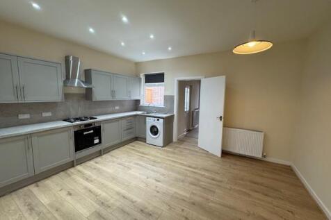 Lounge to Kitchen/Diner