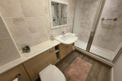 En-Suite Shower Room/WC