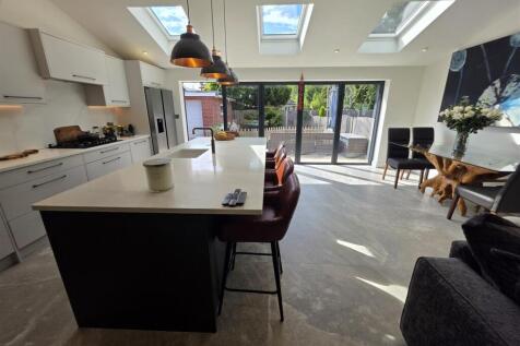 Dining/Kitchen/Family Room