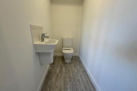 Downstairs WC.jpg