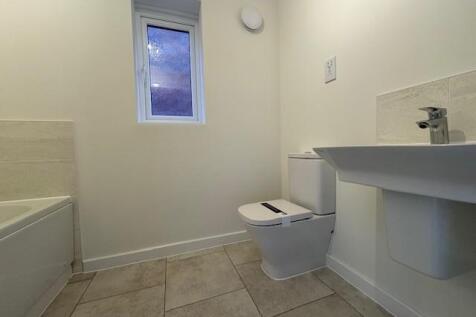 Master Bathroom.jpg