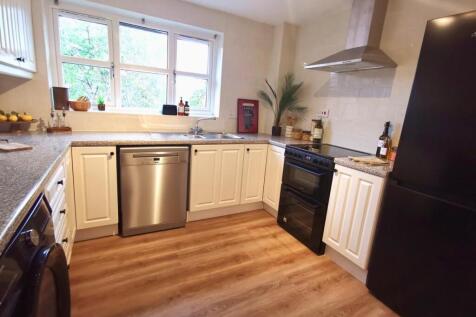 Kitchen_1.jpg