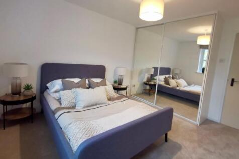 Bedroom 1.jpg
