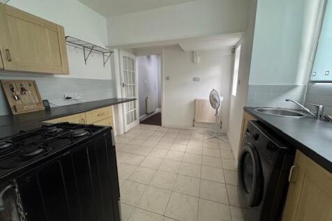 Kitchen .jpg