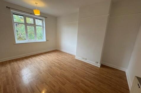Master Bedroom .jpg