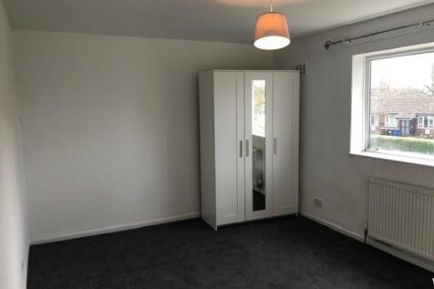 front bedroom 2.jpg
