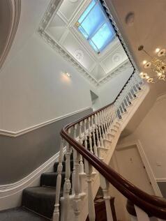 Main entrance hallway.jpg