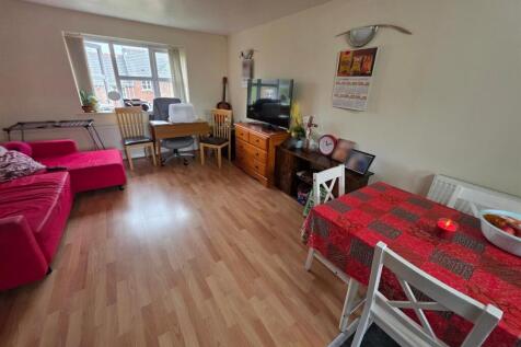 Open-plan Living Room/Dining Kitchen