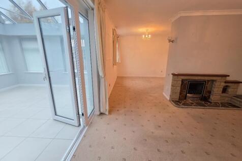 Reception Rooms to Conservatory