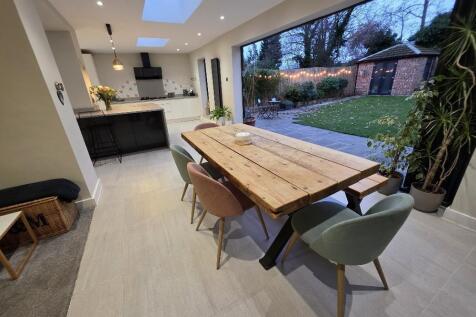 Bi-fold Doors to Garden