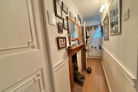 Hallway.jpg